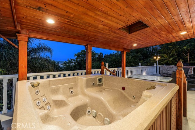 3916 Carnavon Way, Los Angeles CA: https://media.crmls.org/medias/45dd51dc-0a4d-453a-a8ff-beed7e479318.jpg