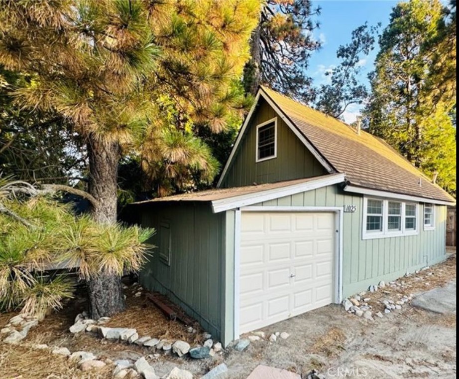1025 Inspiration Drive