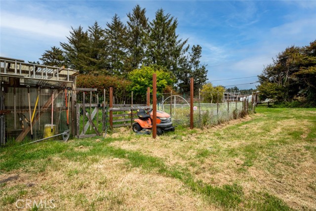 Detail Gallery Image 24 of 31 For 18520 Old Coast Hwy, Fort Bragg,  CA 95437 - 3 Beds | 2 Baths