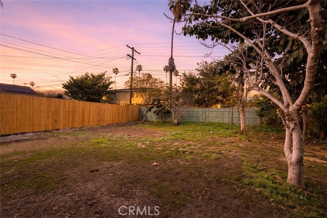 Detail Gallery Image 9 of 42 For 1327 W 97th Street, Los Angeles,  CA 90044 - 3 Beds | 2 Baths