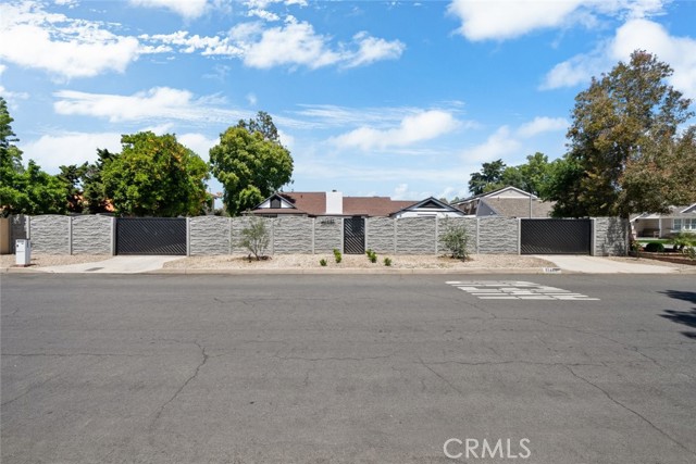17441 Rayen Street, Sherwood Forest CA: https://media.crmls.org/medias/45e00a74-c7cd-4347-b89d-a1fdb1425ec5.jpg