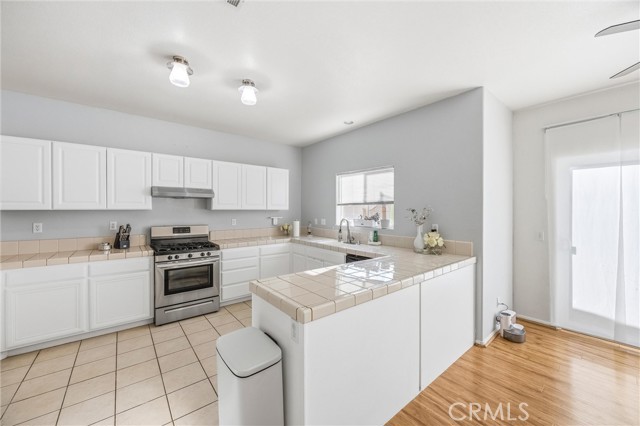 Detail Gallery Image 9 of 40 For 27292 Maritime, Helendale,  CA 92342 - 3 Beds | 2/1 Baths