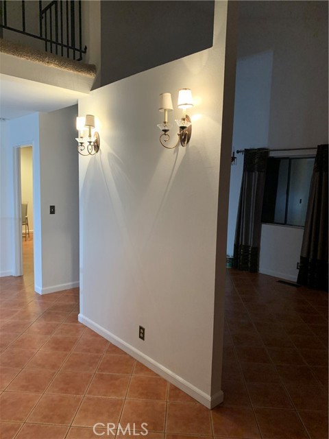 5246 Calderon Road, Woodland Hills CA: https://media.crmls.org/medias/45e165e4-83b8-459c-8cf5-2e90967c6560.jpg