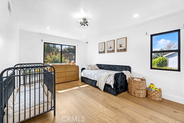 Detail Gallery Image 37 of 64 For 13130 Albers St, Sherman Oaks,  CA 91401 - 6 Beds | 4 Baths