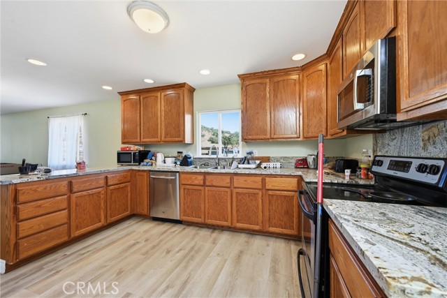 Detail Gallery Image 7 of 21 For 16031 44th, Clearlake,  CA 95422 - 3 Beds | 2 Baths