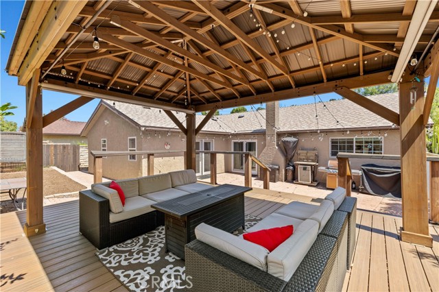 26927 Cuatro Milpas Street, Valencia CA: https://media.crmls.org/medias/45e1f63a-d7b6-4ed7-8b40-645b3460cef5.jpg