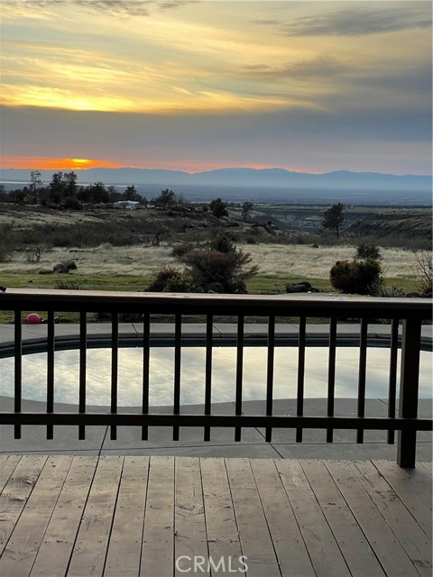 3070 Royal Meadow Lane, Paradise CA: https://media.crmls.org/medias/45e23836-2b15-4b9c-b8be-27c8ea1df32e.jpg