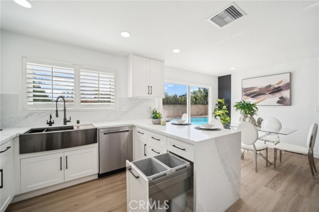 19040 Celtic Street, Porter Ranch CA: https://media.crmls.org/medias/45e363a5-e671-4c8e-9c78-b416b4bb86d4.jpg