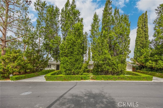 Detail Gallery Image 4 of 74 For 5631 Chalon Rd, Yorba Linda,  CA 92886 - 4 Beds | 3/1 Baths