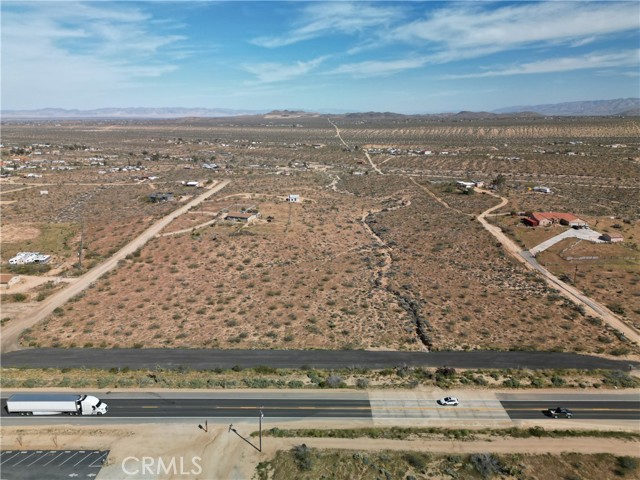 Detail Gallery Image 4 of 22 For 111 Perris, Landers,  CA 92285 - – Beds | – Baths