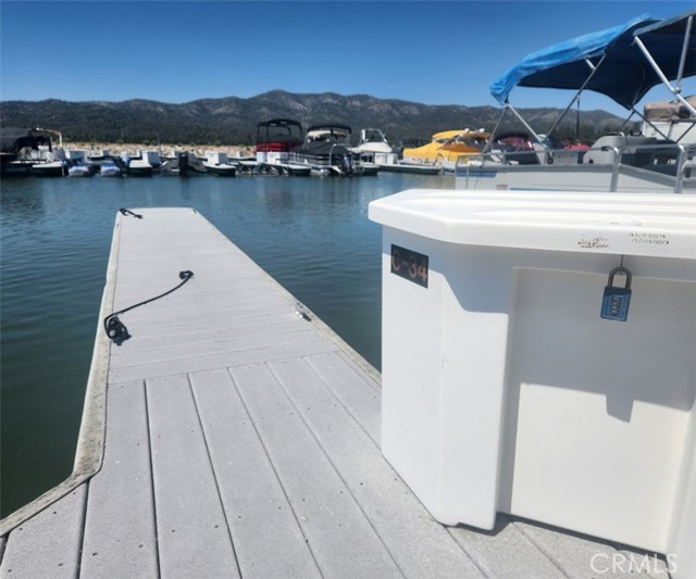 Detail Gallery Image 4 of 7 For 400 Pine Knot Blvd #C-34, Big Bear Lake,  CA 92315 - – Beds | – Baths