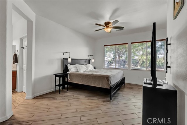 1774 Homestead Way, Lemoore CA: https://media.crmls.org/medias/45e531a9-5aee-484d-bbec-9f082927b656.jpg