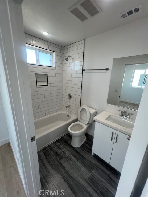 1128 Ardmore, Los Angeles CA: https://media.crmls.org/medias/45e55ca7-00ba-4fd6-9fcf-d08a0a64b98c.jpg