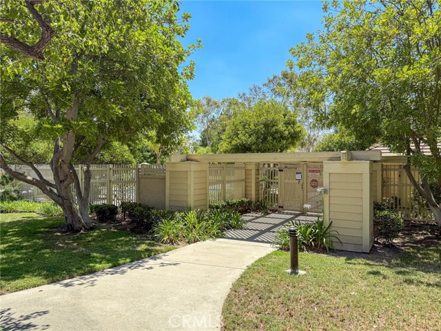 20725 E Crest Ln, Walnut CA: https://media.crmls.org/medias/45e56193-f57c-43ad-9ff6-8c0062f2b6cd.jpg
