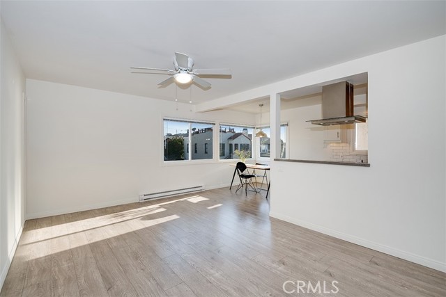 Detail Gallery Image 9 of 19 For 231 Longfellow Ave, Hermosa Beach,  CA 90254 - 4 Beds | 2 Baths