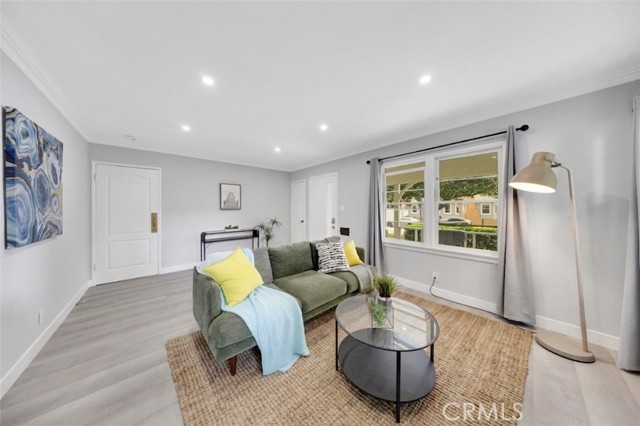 Detail Gallery Image 5 of 30 For 537 28th, Venice,  CA 90291 - 3 Beds | 2 Baths