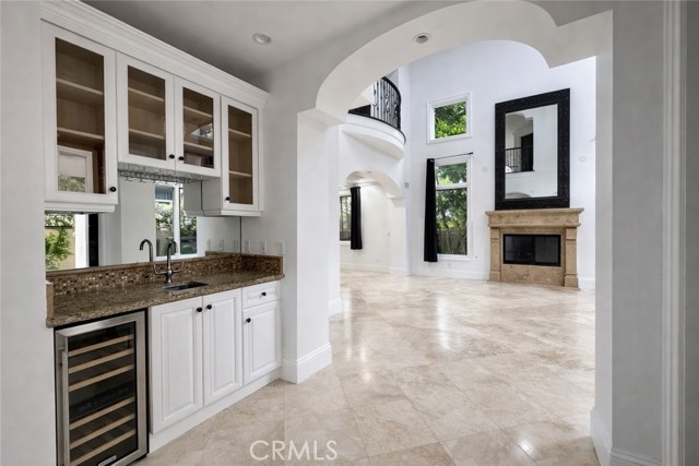 Detail Gallery Image 12 of 17 For 258 Santa Isabel Ave, Costa Mesa,  CA 92627 - 5 Beds | 5/1 Baths