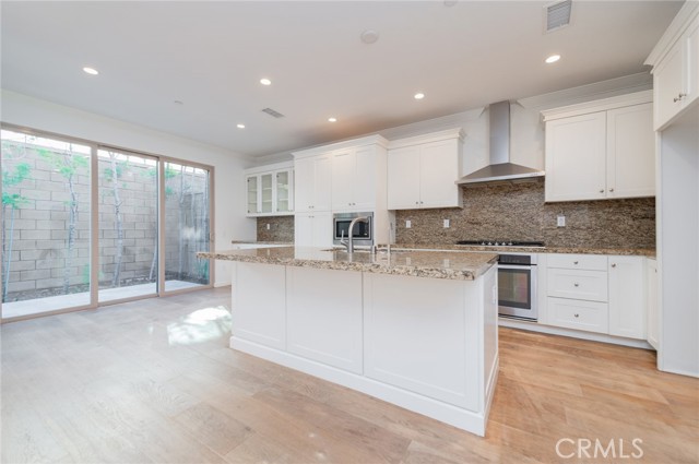 Detail Gallery Image 6 of 25 For 103 Tidal, Irvine,  CA 92620 - 3 Beds | 2/1 Baths