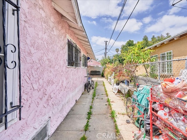 5462 Homeside Avenue, Los Angeles, California 90016, 4 Bedrooms Bedrooms, ,2 BathroomsBathrooms,Single Family Residence,For Sale,Homeside,CV24126154