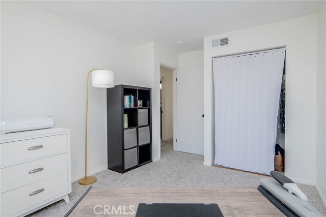 Detail Gallery Image 24 of 34 For 8025 70th St, Paramount,  CA 90723 - 3 Beds | 2/1 Baths