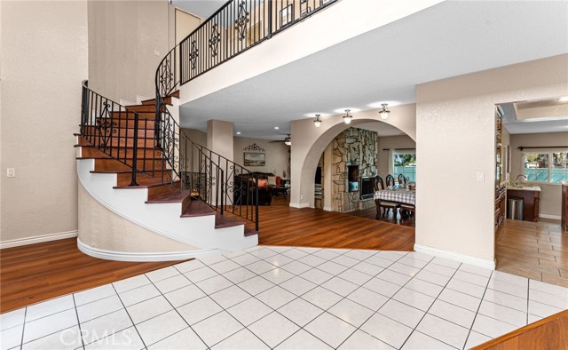 Detail Gallery Image 5 of 48 For 1236 E Sierra Madre, Glendora,  CA 91741 - 5 Beds | 3 Baths