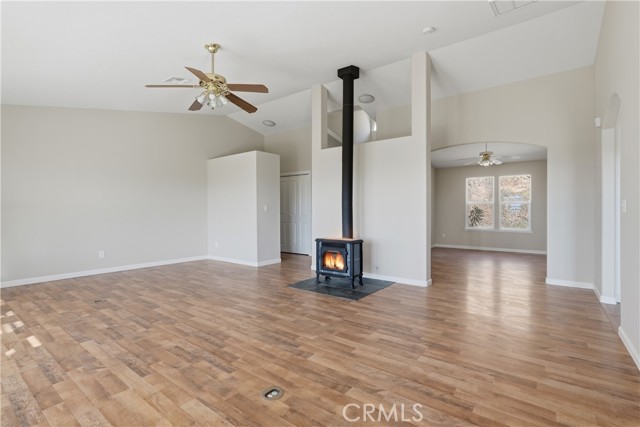 Detail Gallery Image 3 of 41 For 5670 Bear Trap, Mariposa,  CA 95338 - 3 Beds | 2/1 Baths