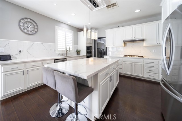 Detail Gallery Image 3 of 75 For 713 Sunnyside, San Jacinto,  CA 92582 - 5 Beds | 3/1 Baths