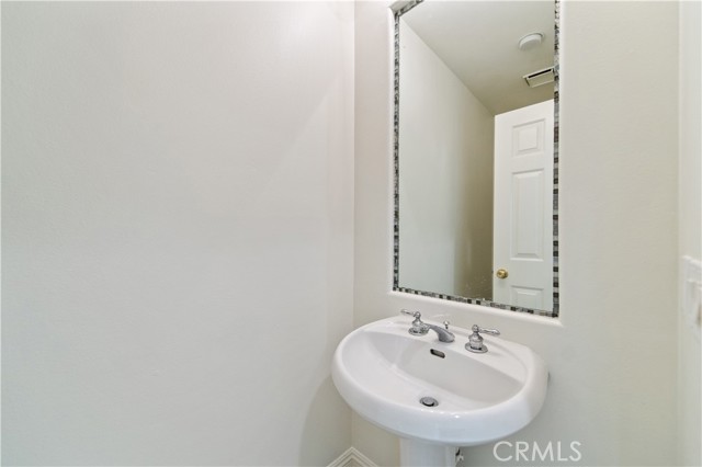 31 Versailles, Newport Coast CA: https://media.crmls.org/medias/45ea6f2b-41f0-4faf-b7a0-7f6d9ef6539b.jpg