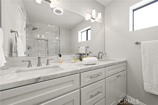 1202 Monte Sereno Drive, Thousand Oaks CA: https://media.crmls.org/medias/45eb6755-a1ee-4a43-8b52-7c439eed0f3a.jpg