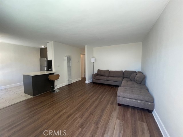 Image 2 for 1250 W 37th St #3, Los Angeles, CA 90007