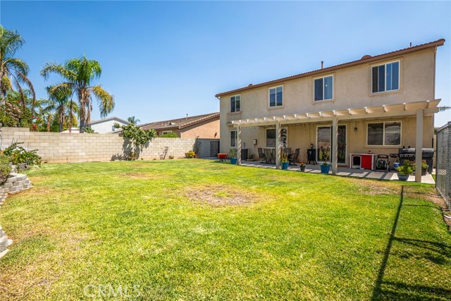 15138 Holiday Drive, Fontana CA: https://media.crmls.org/medias/45ec339c-b001-443d-996a-e77ca0e85ff6.jpg