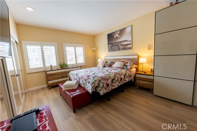 Detail Gallery Image 8 of 17 For 5500 Torrance Blvd #A211,  Torrance,  CA 90503 - 3 Beds | 2 Baths