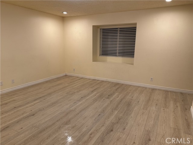 Detail Gallery Image 14 of 21 For 1175 E 9th St, Pomona,  CA 91766 - 3 Beds | 2/1 Baths