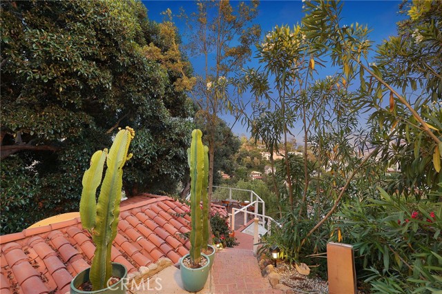 Image 3 for 6386 Rodgerton Dr, Los Angeles, CA 90068