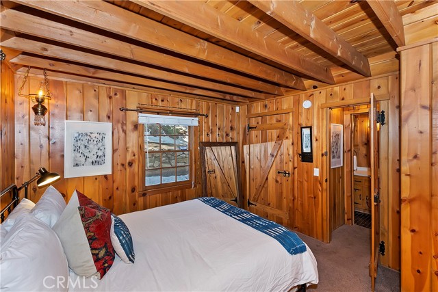 Detail Gallery Image 21 of 44 For 28410 Larchmont Ln, Lake Arrowhead,  CA 92352 - 3 Beds | 2 Baths