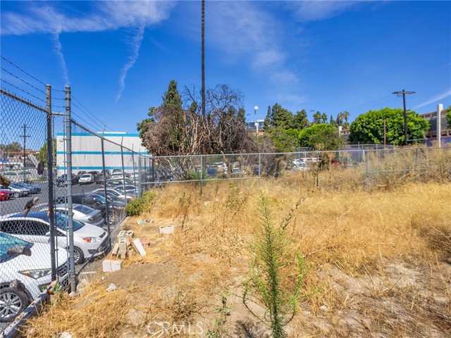 Detail Gallery Image 4 of 22 For 1014 Bartlett St, Los Angeles,  CA 90012 - – Beds | – Baths