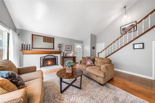 2060 Belgrave Court, Simi Valley CA: https://media.crmls.org/medias/45f0838c-535e-4081-95f2-6e7513333670.jpg