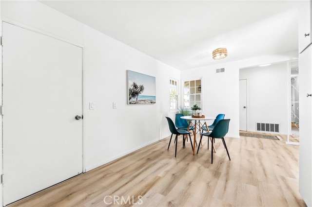 16271 Fairway Lane, Huntington Beach CA: https://media.crmls.org/medias/45f149c0-5bf0-4fb9-8447-7e1c53c857ae.jpg