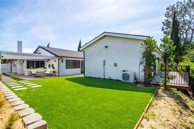 Detail Gallery Image 28 of 47 For 10947 Lurline Ave, Chatsworth,  CA 91311 - 5 Beds | 4 Baths