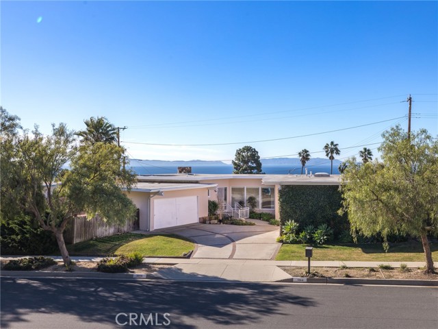 3914 Dauntless Drive, Rancho Palos Verdes, California 90275, 4 Bedrooms Bedrooms, ,3 BathroomsBathrooms,Residential,Sold,Dauntless,PV22008242