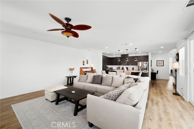 Detail Gallery Image 15 of 57 For 38464 Rosegate, Murrieta,  CA 92563 - 4 Beds | 4/1 Baths