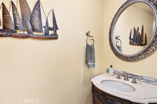 Detail Gallery Image 9 of 27 For 25492 Buckwood, Lake Forest,  CA 92630 - 4 Beds | 2/1 Baths