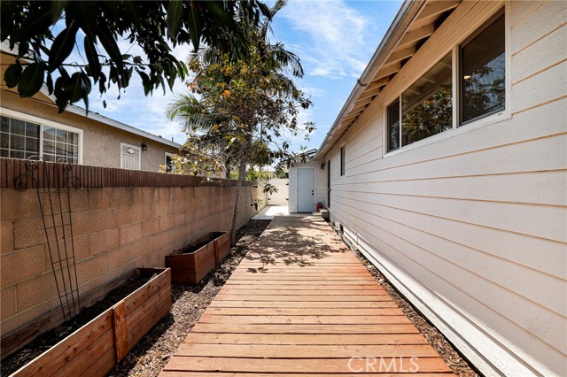 4317 W 166th Street, Lawndale CA: https://media.crmls.org/medias/45f369b8-8a39-4387-8205-ecb9fecda9c4.jpg