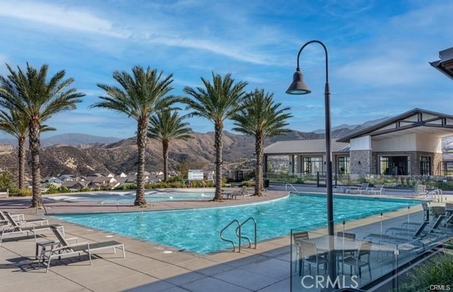 Detail Gallery Image 55 of 72 For 18696 Cedar Crest Dr, Canyon Country,  CA 91387 - 3 Beds | 2/1 Baths