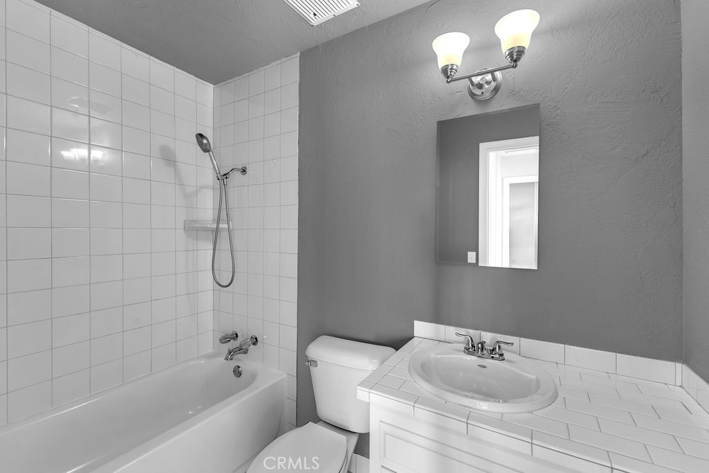 MLS #DW25244054 image #28