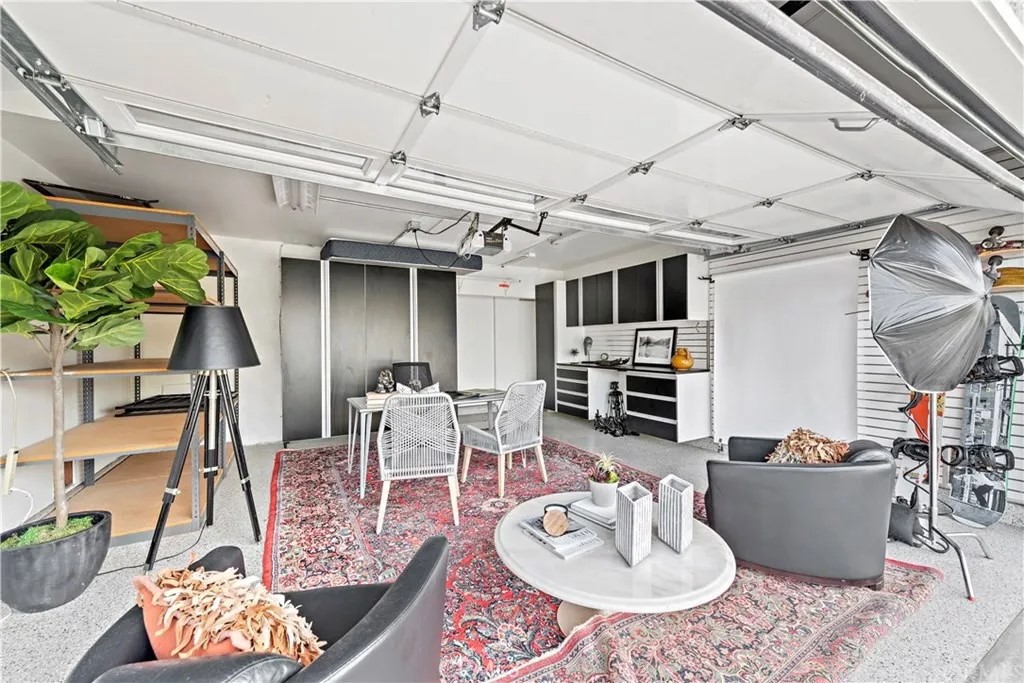 45f47129 0264 43a4 Ae39 C947403664fa