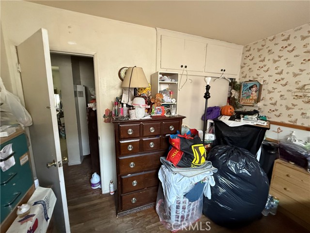 4041 Eagle Street, Los Angeles CA: https://media.crmls.org/medias/45f4f4f4-b6e8-4c84-86ca-7271ce9d6477.jpg