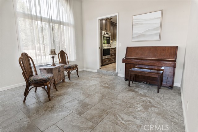 Detail Gallery Image 18 of 51 For 346 Vista De Oro, Hollister,  CA 95023 - 4 Beds | 3/1 Baths