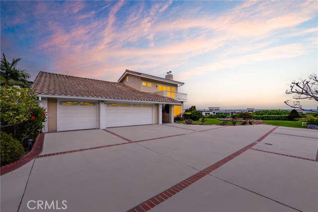 Detail Gallery Image 3 of 43 For 3823 via Manzana, San Clemente,  CA 92673 - 5 Beds | 4 Baths