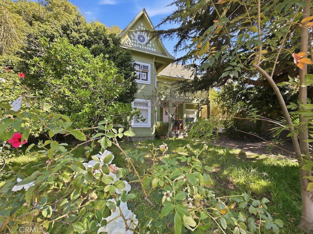 2004 Echo Park Avenue